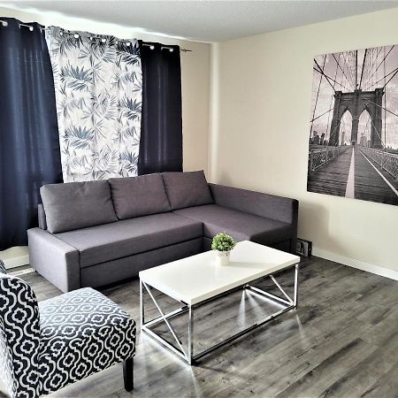 Cozy 4 Bedroom Townhouse - Peaceful Feel Of Home Winnipeg Esterno foto