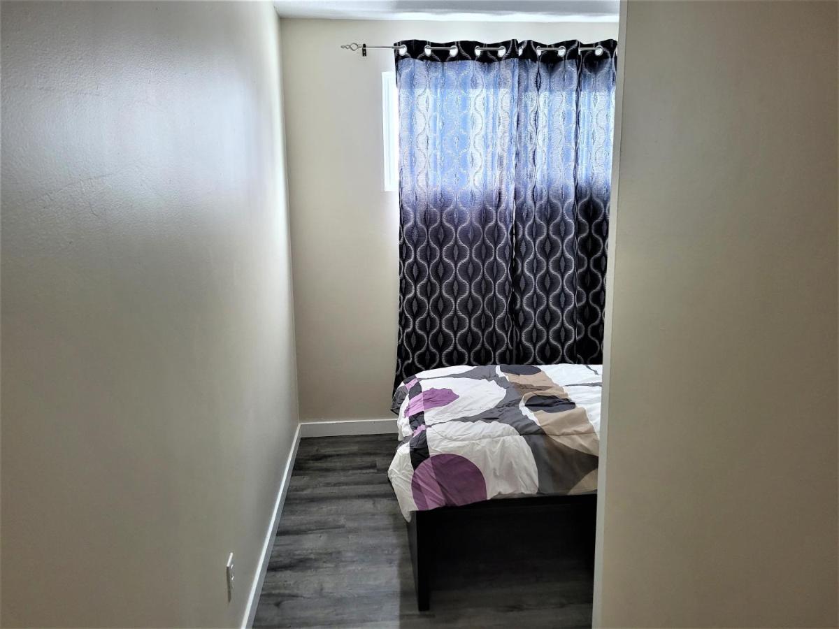 Cozy 4 Bedroom Townhouse - Peaceful Feel Of Home Winnipeg Esterno foto