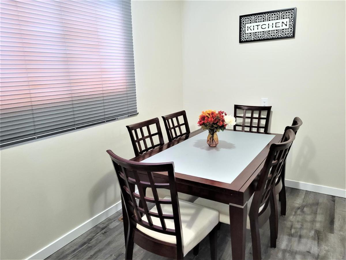 Cozy 4 Bedroom Townhouse - Peaceful Feel Of Home Winnipeg Esterno foto