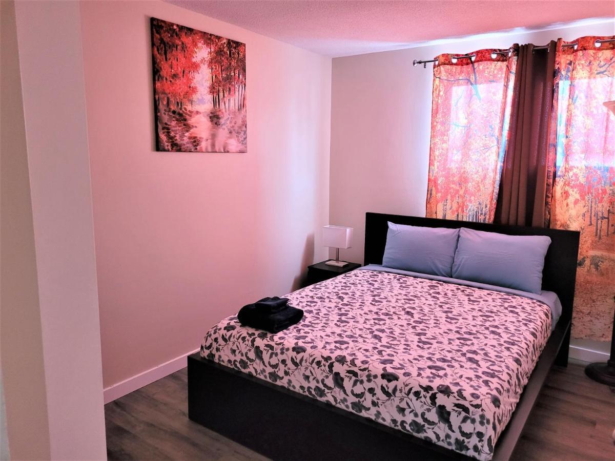Cozy 4 Bedroom Townhouse - Peaceful Feel Of Home Winnipeg Esterno foto
