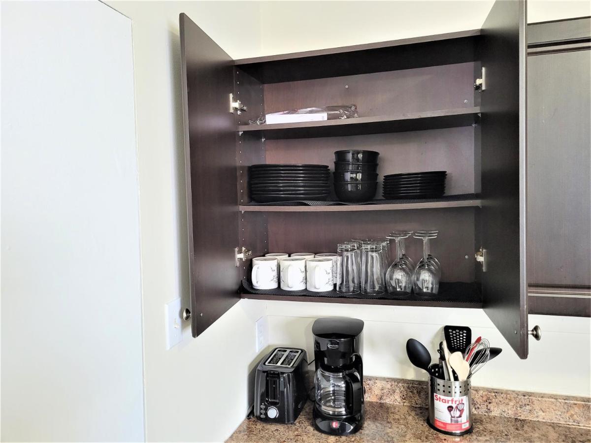 Cozy 4 Bedroom Townhouse - Peaceful Feel Of Home Winnipeg Esterno foto